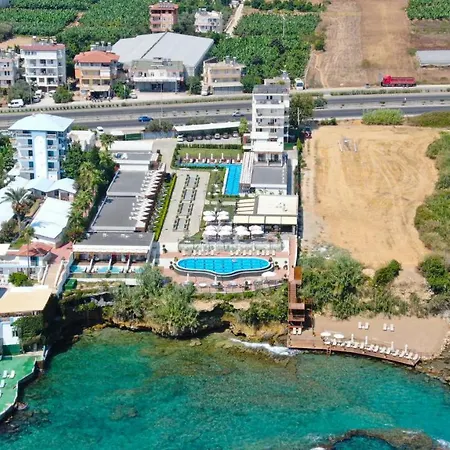 Feniks Szálloda Alanya